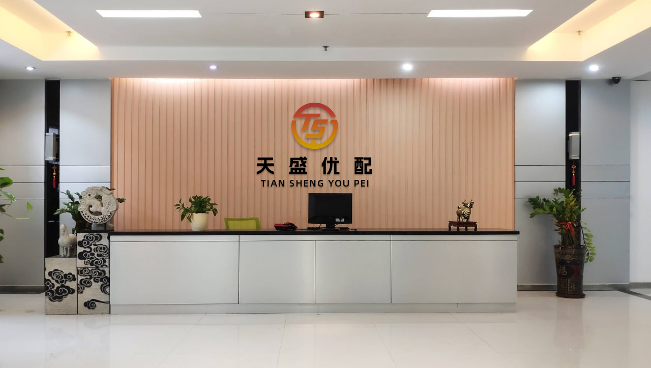 股合网 小朵励志影视：强势股特征明显，掌握这些特征能帮投资者慧眼识珠。①从价格走势看，强势股强于大盘。②大盘震荡或下跌时，它抗跌；大盘反弹，它率先创新高。③日K线呈“小步快跑”，回调幅度小、时间短。④比...