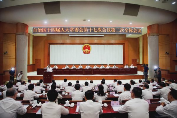 六六配资 省级政府“一把手”再现“70后”